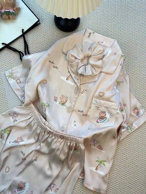 Hello Kitty Pale Cream Satin Short Pajama Set with Ruffle Neck